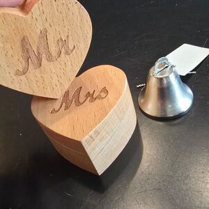 Mr & Mrs Heart Shaped Wooden Ring Box for Wedding Rings jewelry box boxes